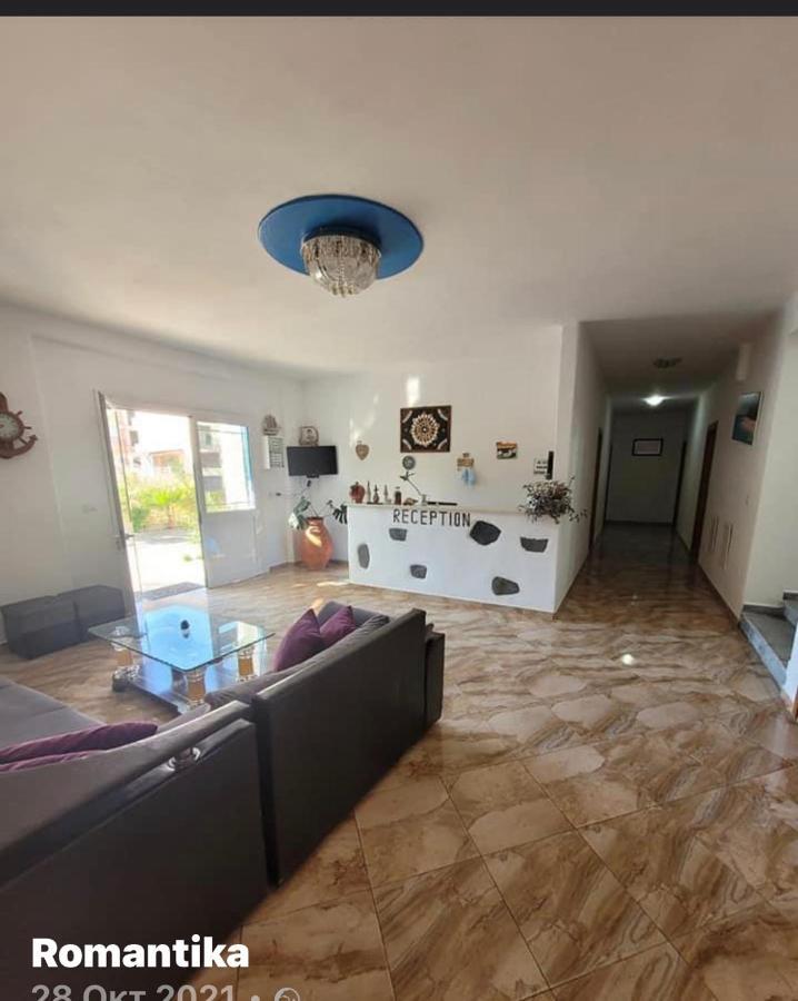 Romantika Shëngjin Exteriör bild